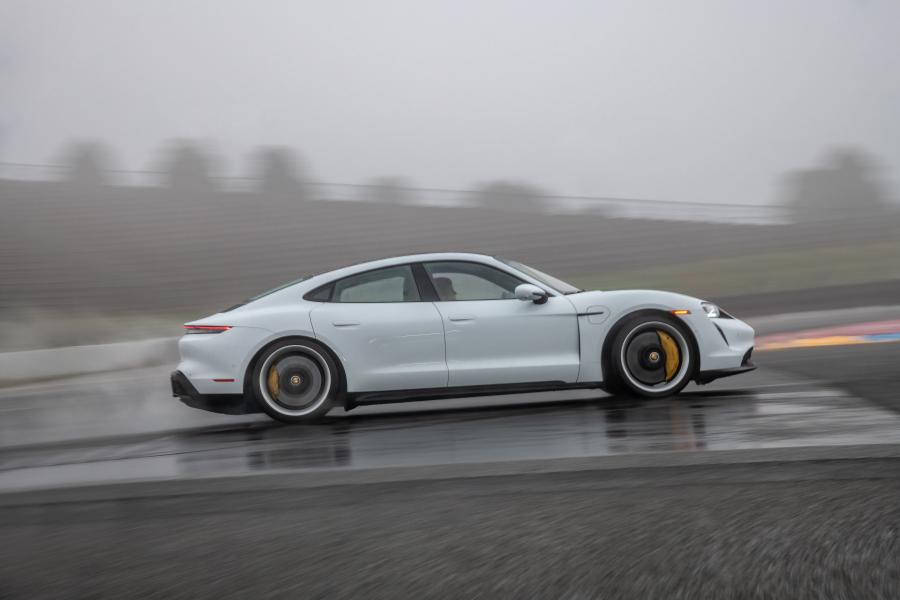  Porsche Taycan Turbo S 2019 года  (NA) (фото 40 из 40)